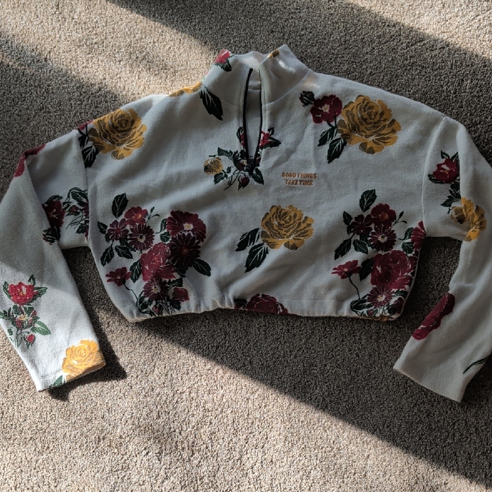 Floral Cropped Quarter-Zip Pullover - Yellow & Burgundy Roses